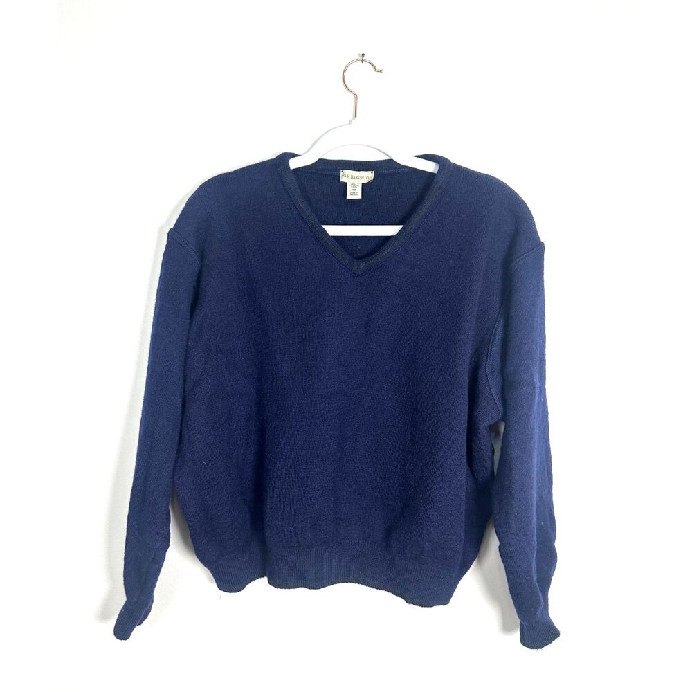 Vintage G.H. Bass 100% Worsted Wool Sweater Medium Made in Ireland Navy V-Neck